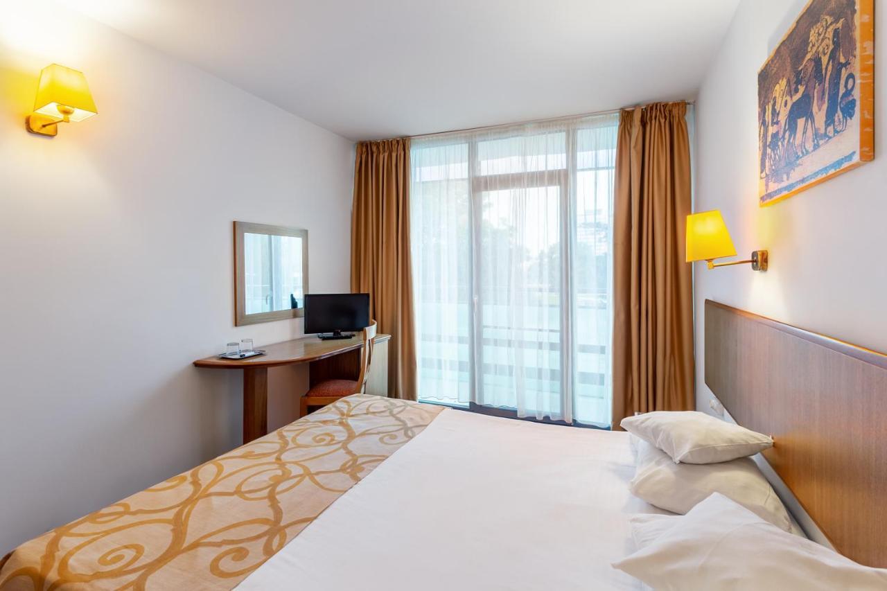 Hotel Cleopatra Saturn Ngoại thất bức ảnh
