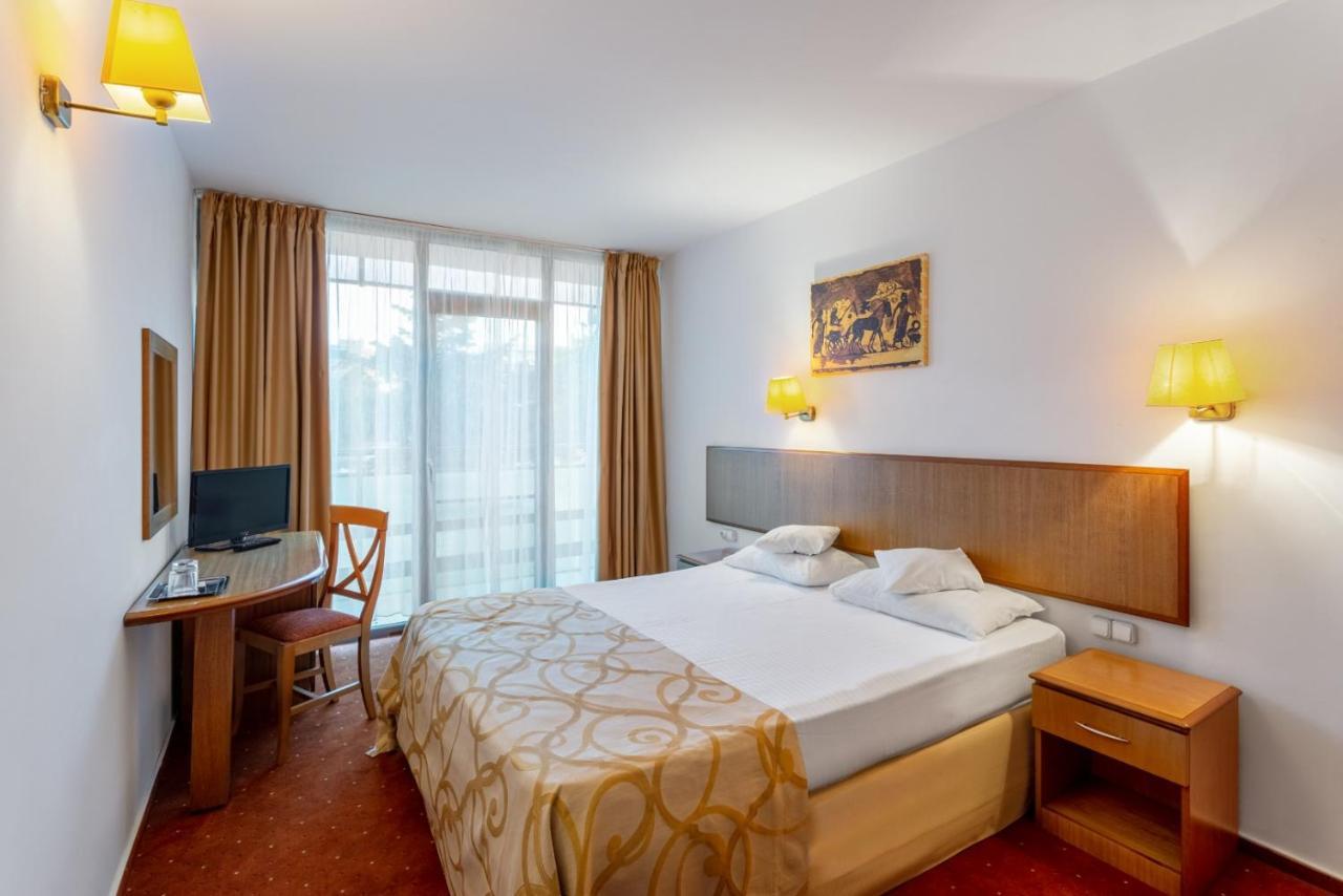 Hotel Cleopatra Saturn Ngoại thất bức ảnh